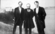 Babits Mihály, Juhász Gyula és Kosztolányi Dezső (A Juhász Gyula c. diafilm részlete)