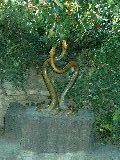 Kígyók (szobor a budapesti Állatkertben) (fotó: Bánkeszi Katalin)