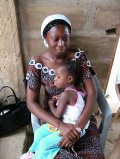Ghánai anya gyermekével(fotó: Konkoly-Thege György)