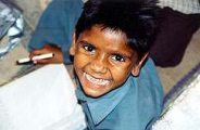 Nevető indiai kisfiú(fotó: Konkoly-Thege György)